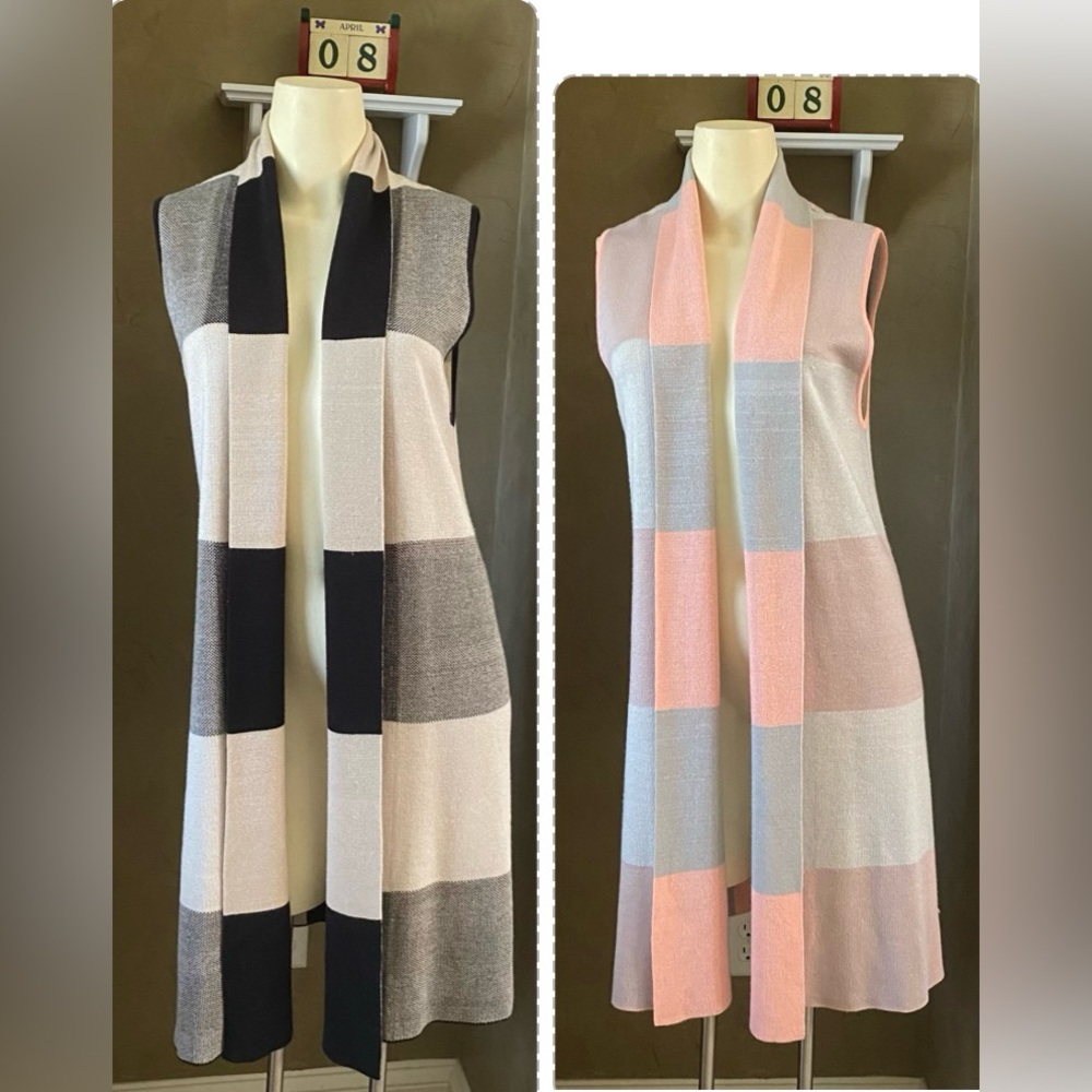 Leo & Nicole plaid open front Sweater Vest Long cardigan women’s size Small